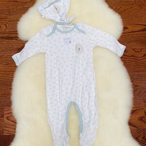 Burts Bees organic cotton footie & hat set. 6-9. NWT.